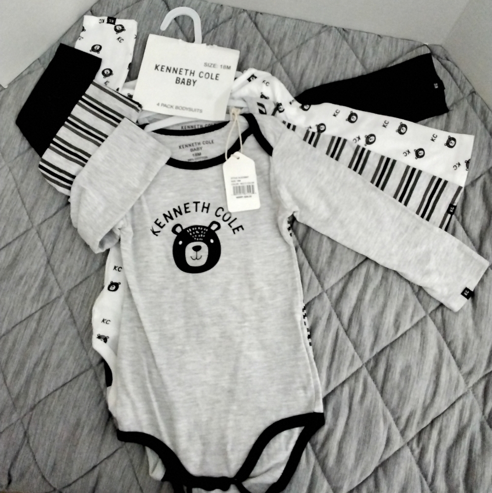 Kenneth Cole 4pk baby Bodysuits size 18M, assorted colors. NWT